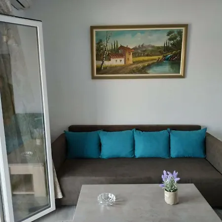 Apartment Blue Flowers *